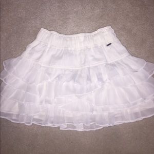 Hollister White Ruffled Skirt